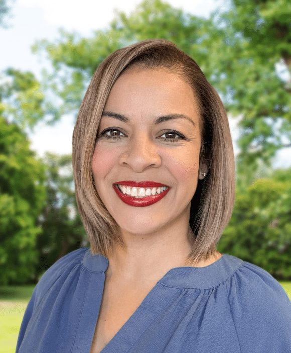Liz Fareira Portrait